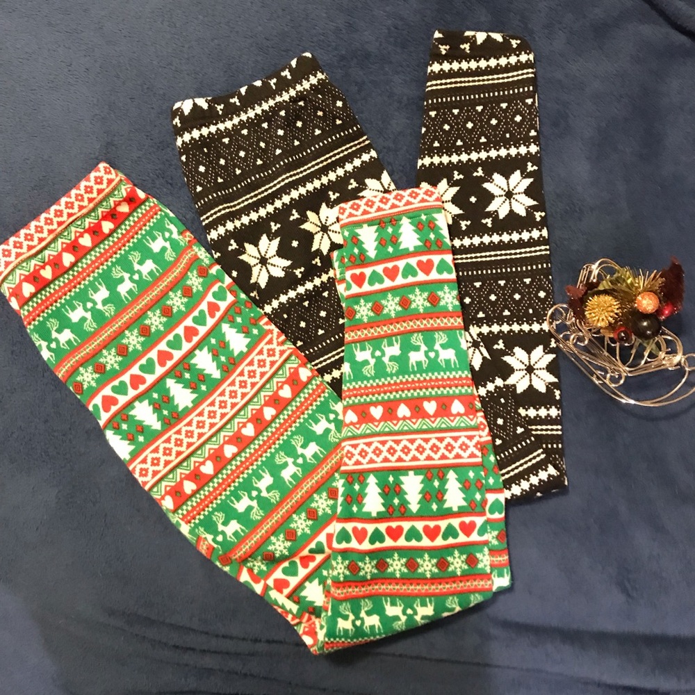 NWOT 2 Soft Fleece Leggings